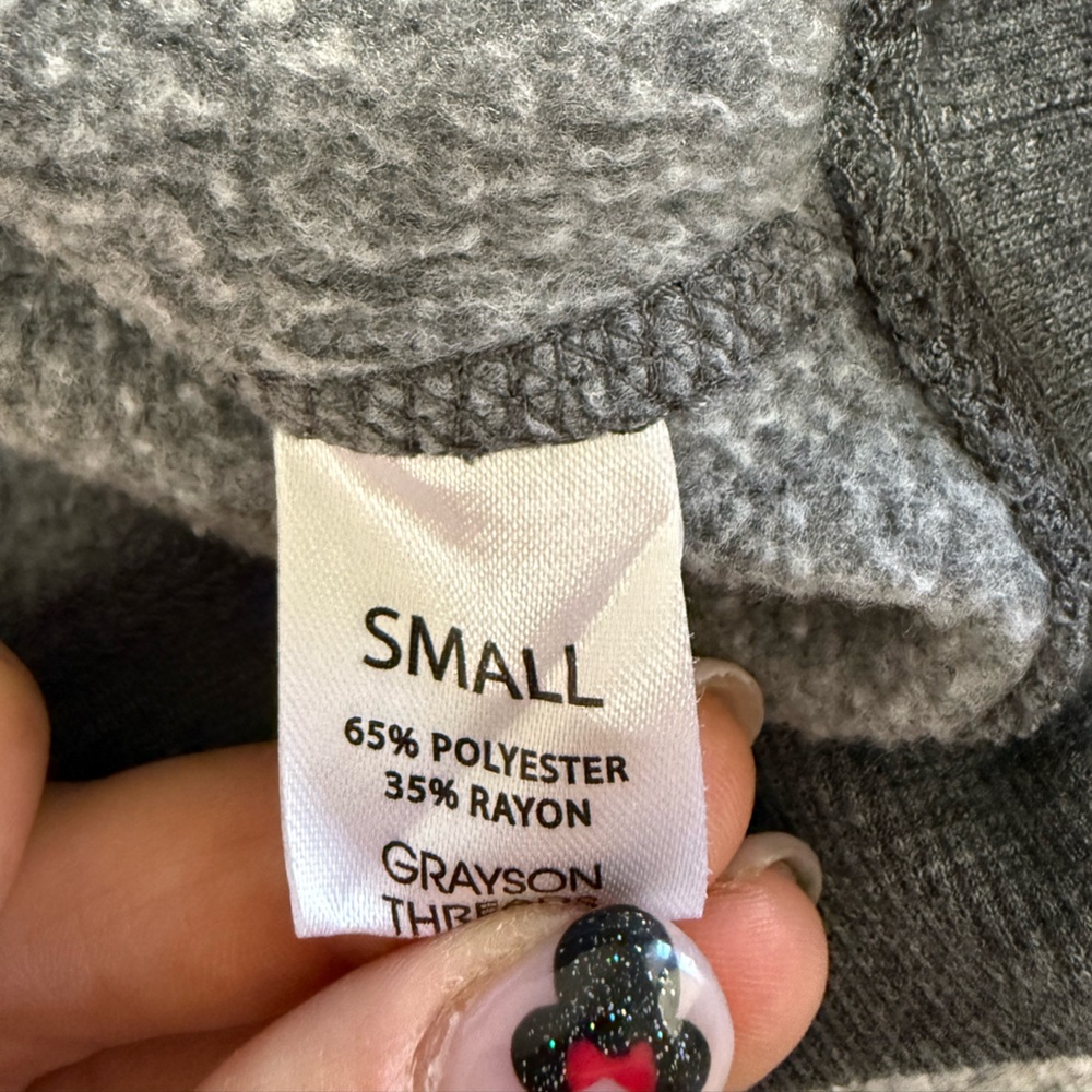 Grayson Threads “Mama Needs Wine” Dark Gray Crew Neck Sweatshirt Size Small - Picture 4 of 8